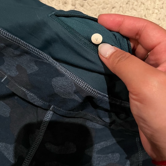 Lululemon Run: Speed Short 4way Stretch ** see all photos - Picture 7 of 10